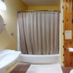 Pinewood Cabin Bathroom