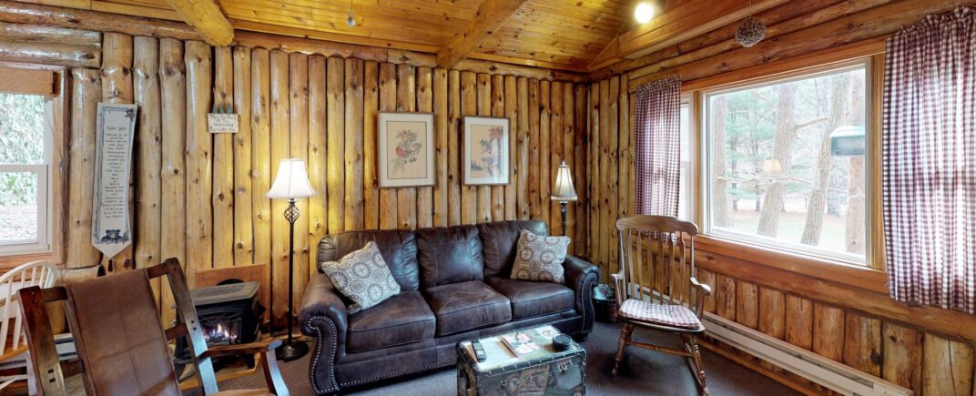 Pinewood cabin great room